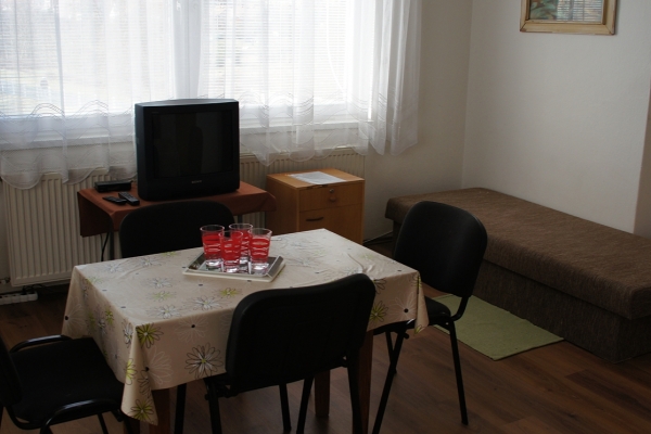 Dvojlôková izba na prízemí s pohľadom na Dunaj-č.28